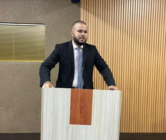 ARAGUATINS: Durante sessão, Abmael Murad cobra de Eduardo Gomes promessa de duplicação da ponte do IFTO