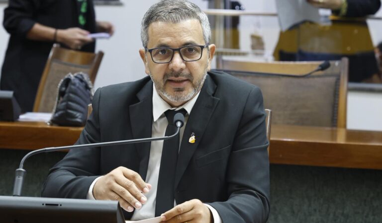 Wiston Gomes comemora publicação do resultado da licitação da TO-010 entre Araguatins e Ananás