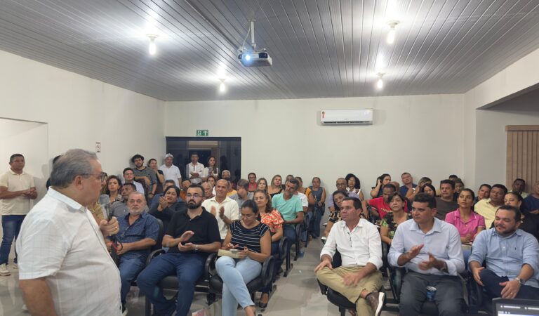 Com novos apoios, Jair Farias consolida crescimento político em Palmas