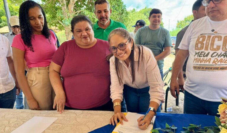 Prefeitura de Esperantina assina ordem de serviço para construção de quadra poliesportiva e 20 unidades habitacionais