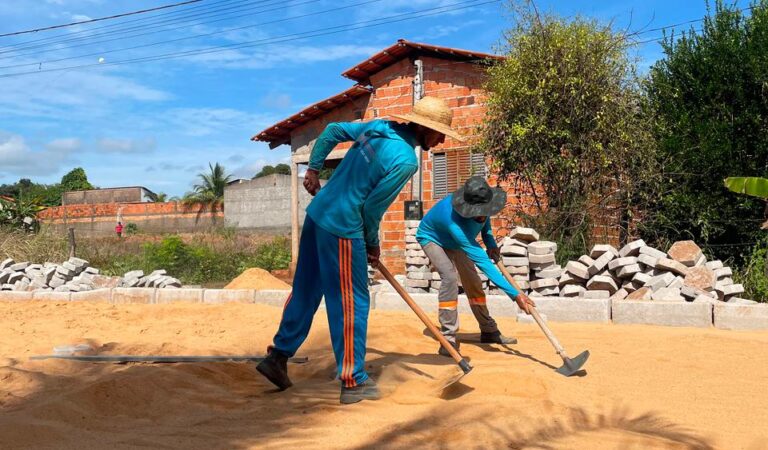 São Bento do Tocantins amplia obras de pavimentação em bairros e povoado do município