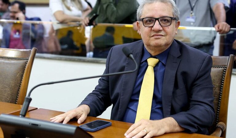 Deputado Jair Farias destina emenda para aquisição de ambulância em Lajeado