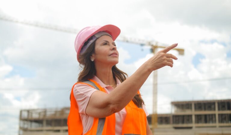 Dorinha apresenta plano com 20 mil cirurgias por ano, novos hospitais, concursos anuais para PM e grandes obras de infraestrutura