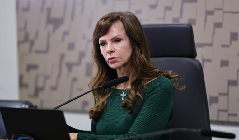 Senado aprova relatório de Dorinha que endurece pena para incitação a crimes na internet