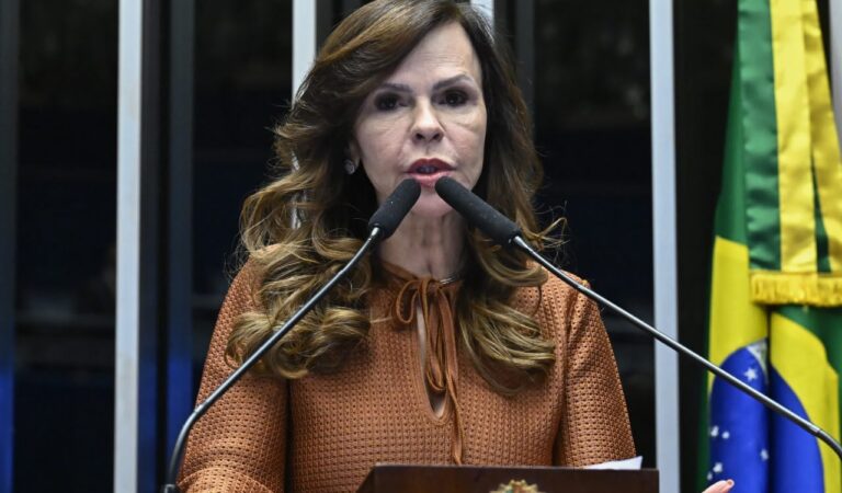 Professora Dorinha assina segundo pedido de impeachment de Alexandre de Moraes