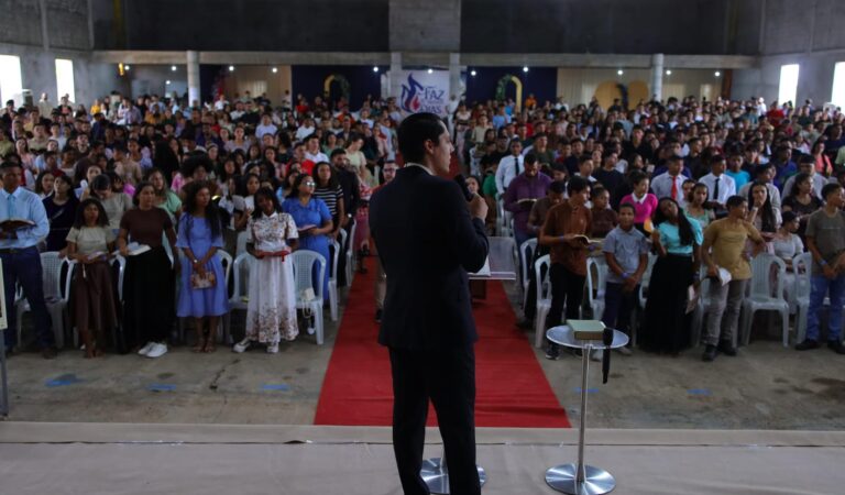 ARAGUATINS: 26º Congresso da UMADEBIP reúne milhares de jovens em dois dias de fé e adoração