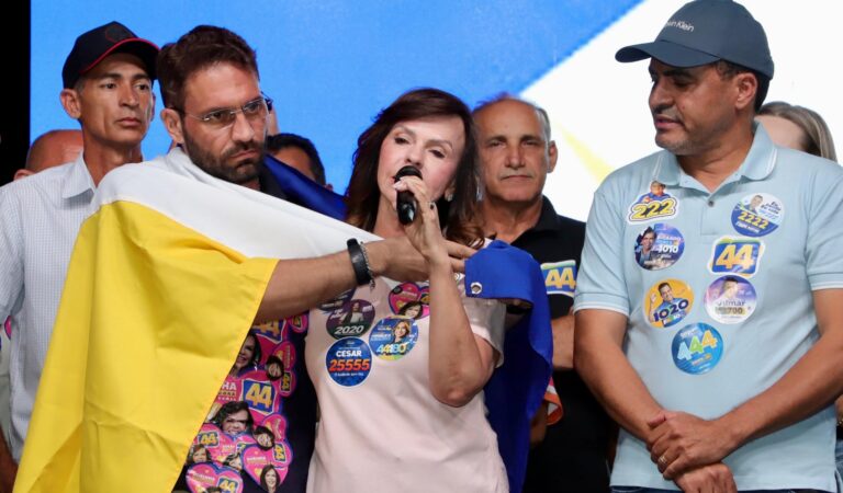 Professora Dorinha se emociona e chora ao lembrar começo difícil e luta pela Unitins; veja vídeo