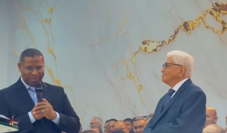 REDENÇÃO: Pastor Possidônio Martins Reis celebra 90 anos em noite histórica no Centro de Convenções da CIADSETA