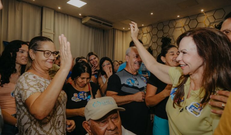 Professora Dorinha assume compromisso de estender plano de saúde a servidores nomeados e contratados do Estado